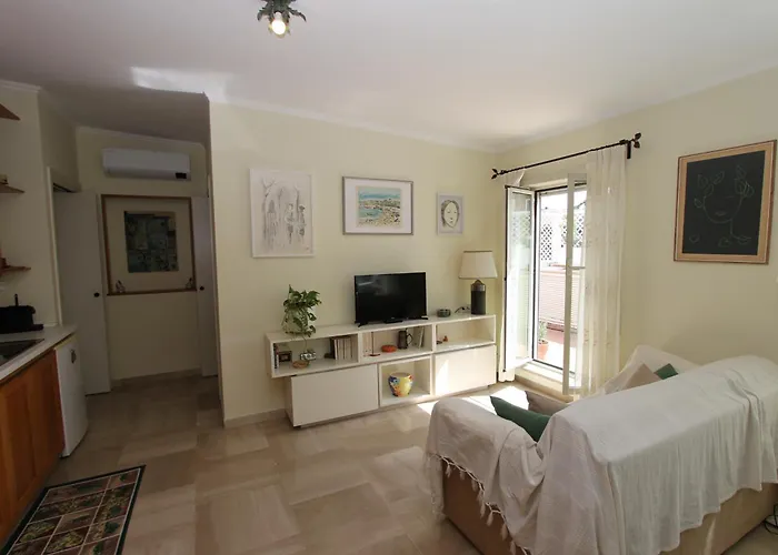 Apartment Pironti Flat Rome